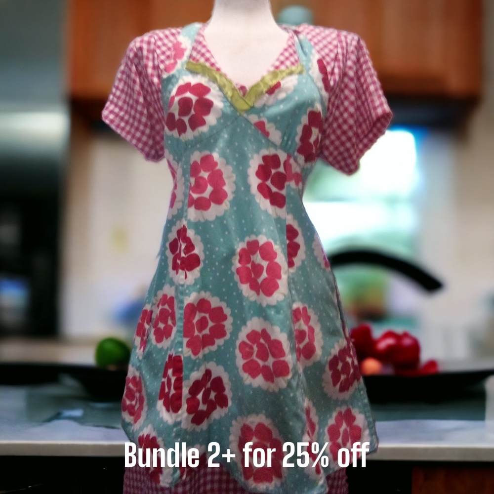 Dressy kitchen apron